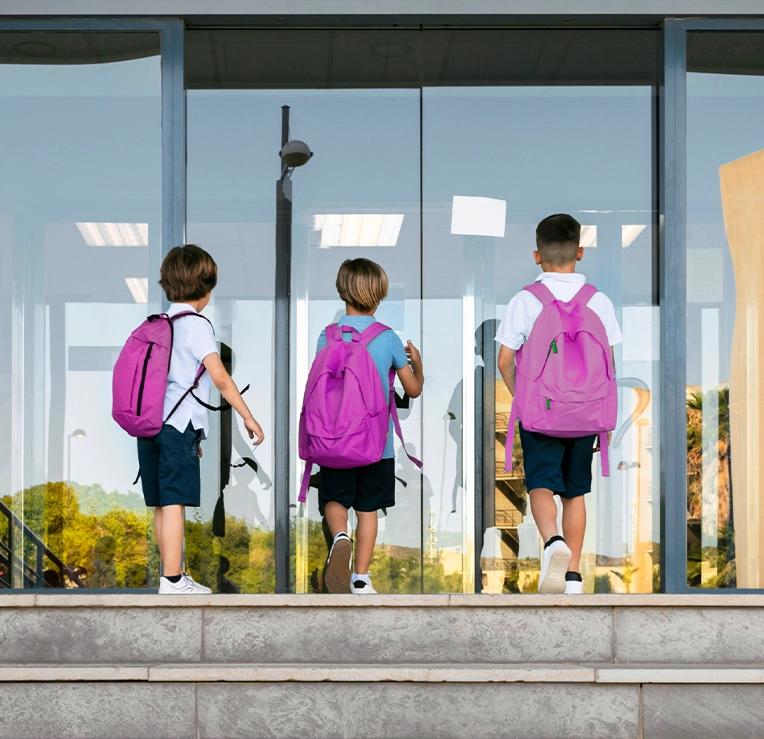 Student attendance tracking with NFC bracelet at school